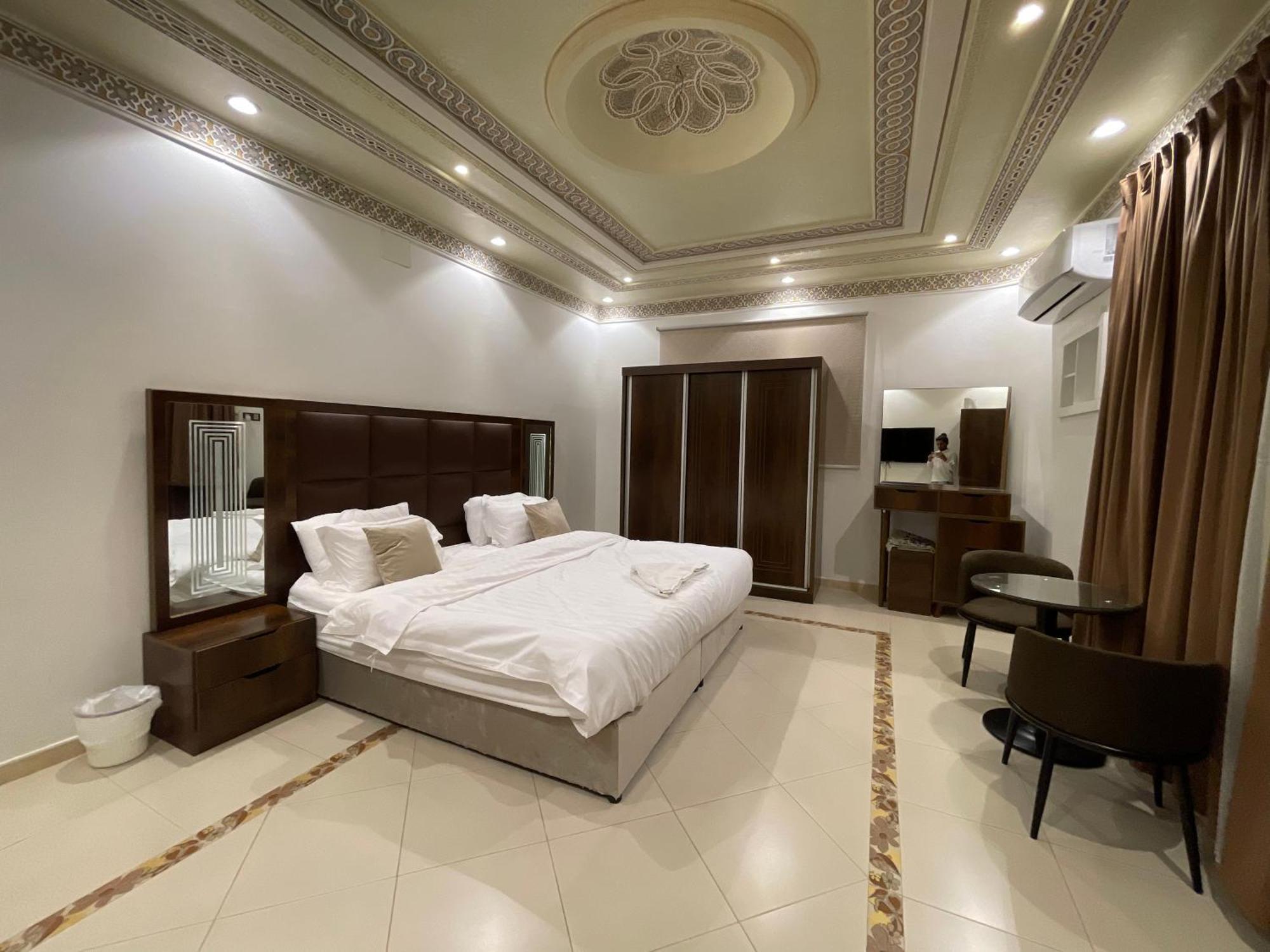 Friday Suites Al-'Ula Exterior foto
