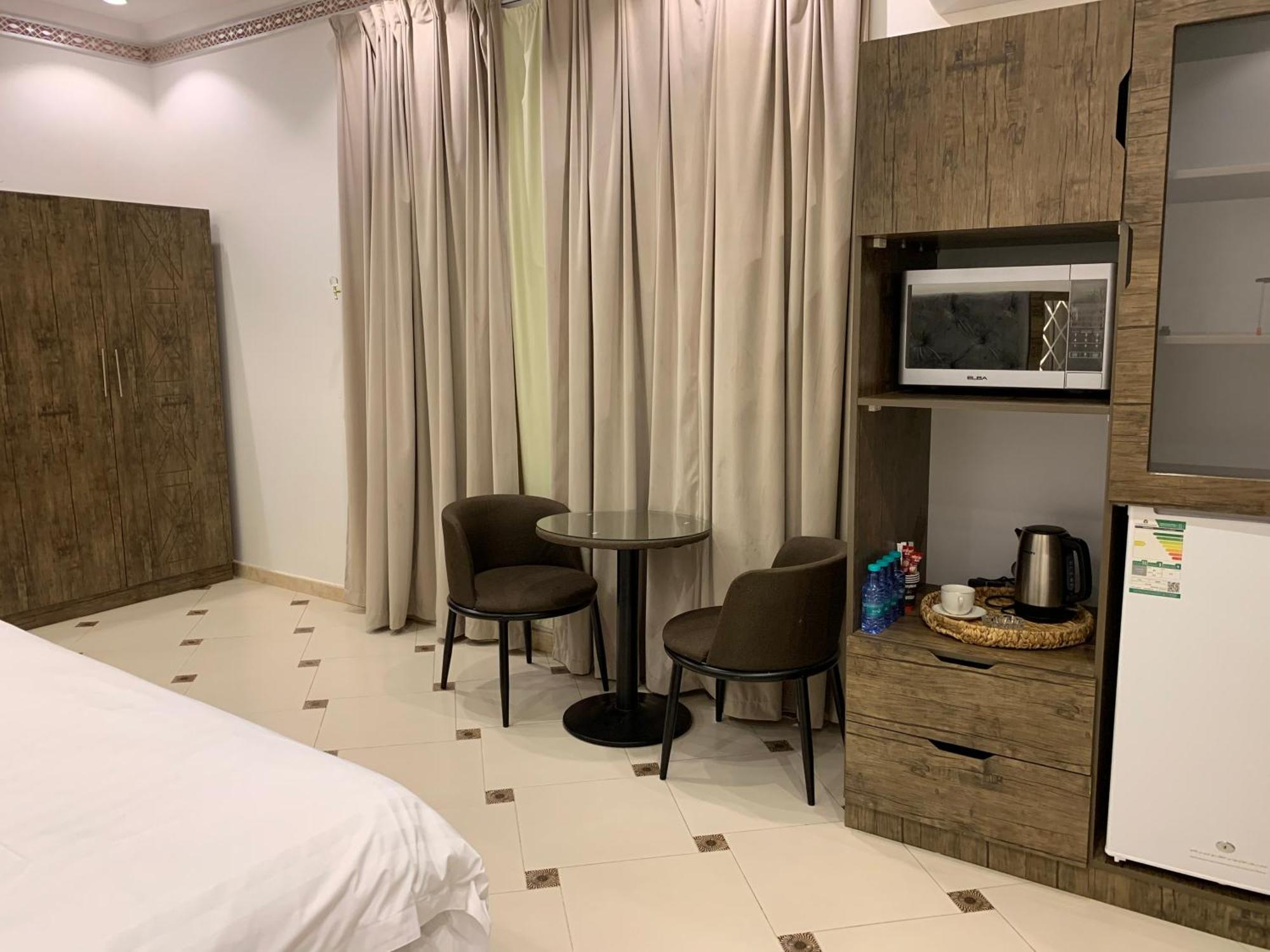 Friday Suites Al-'Ula Exterior foto